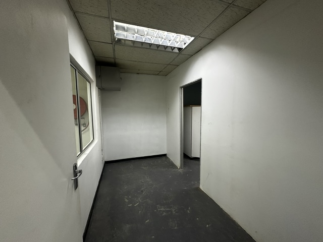 To Let Commercial Property for Rent in Paarden Eiland Western Cape